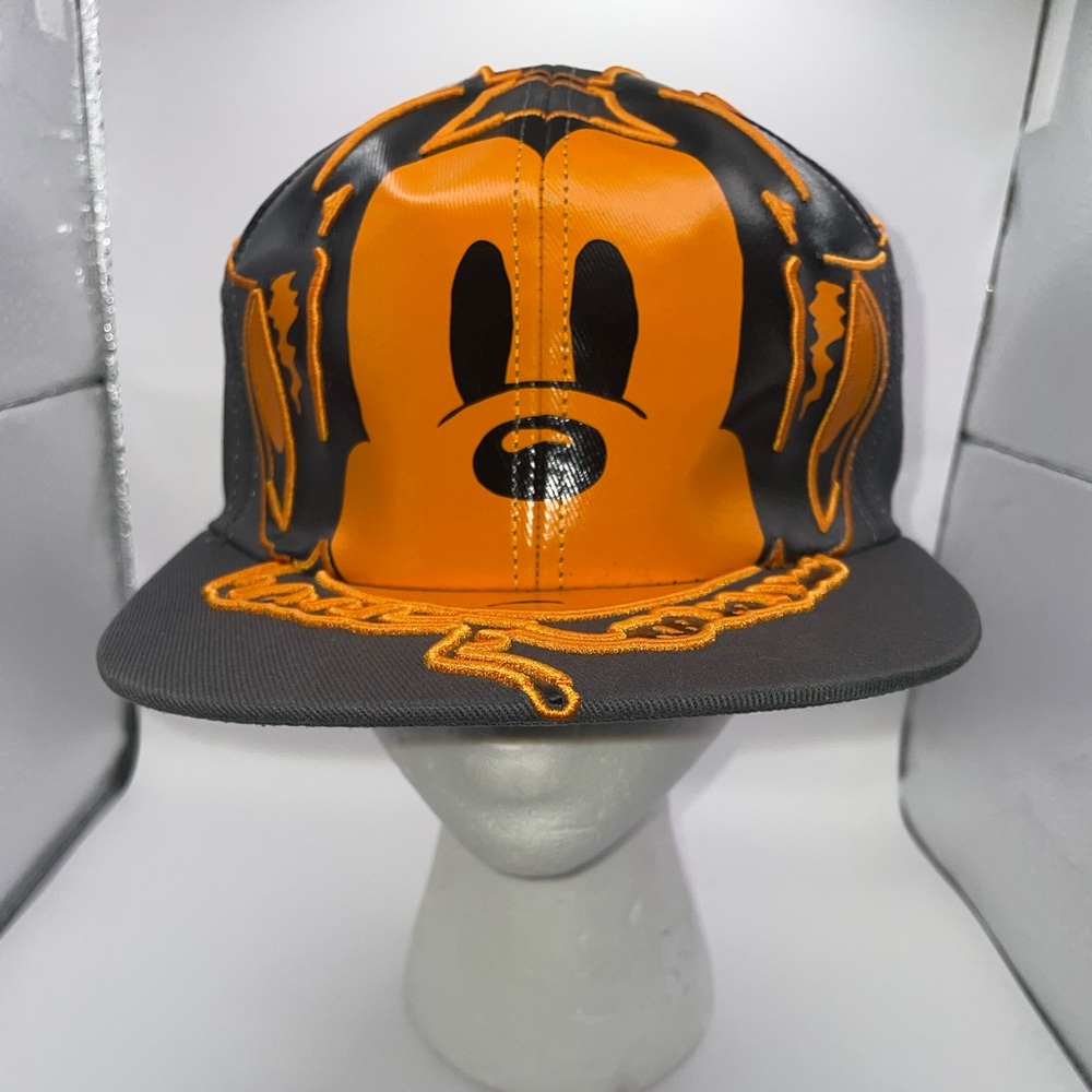DISNEY PARKS MIKEY MOUSE HAT